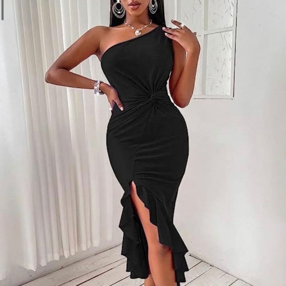 🌺Beautiful Black Elegant Drees 🌺
